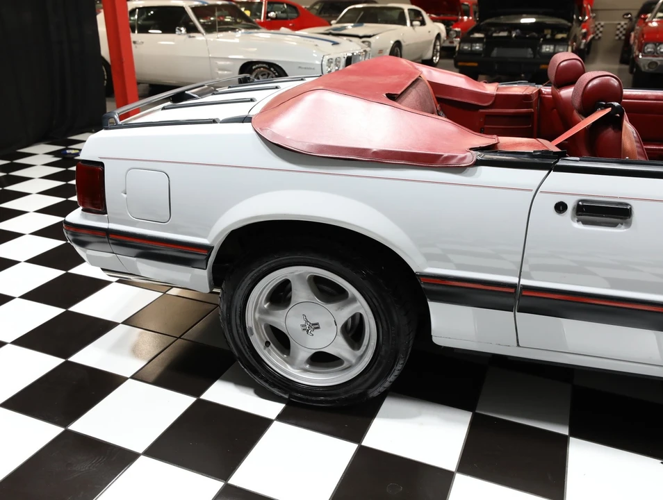 1991 Ford Mustang 3rd Gen - Image 26 of 31