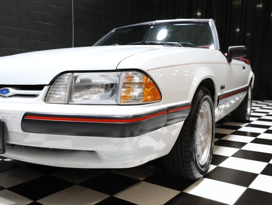 1991 Ford Mustang 3rd Gen - Image 16 of 31
