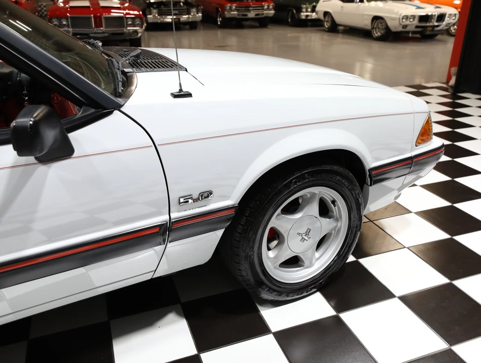 1991 Ford Mustang 3rd Gen - Image 22 of 31