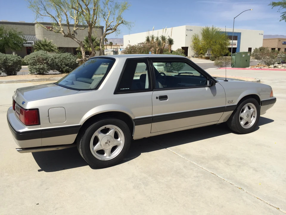1991 Ford Mustang 3rd Gen - Image 14 of 31