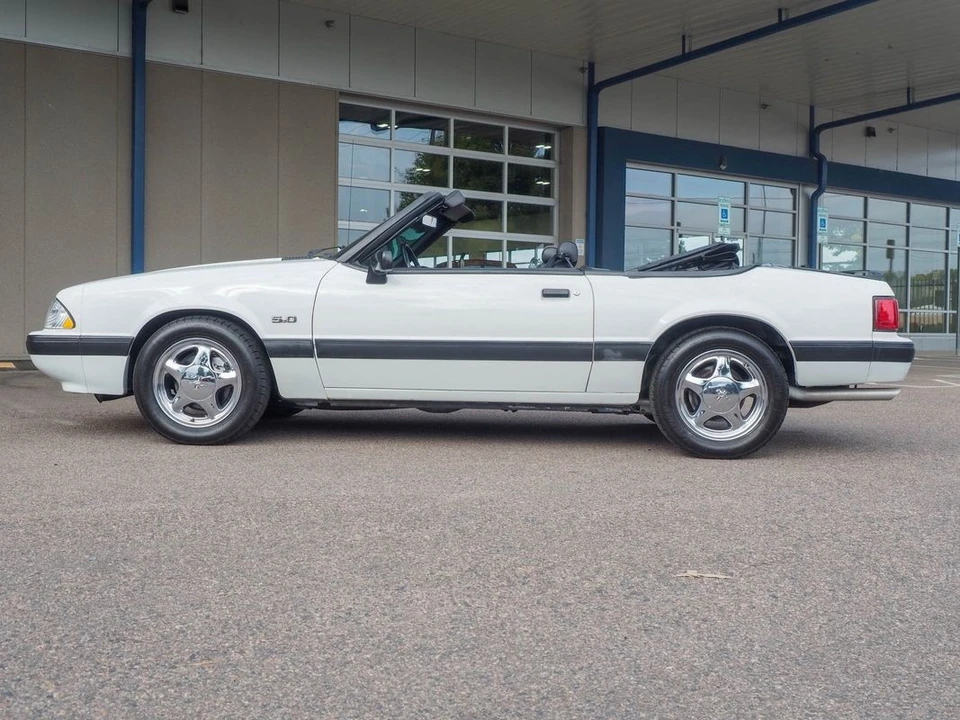 1991 Ford Mustang 3rd Gen - Image 16 of 21