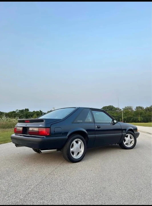 1991 Ford Mustang 3rd Gen - Image 4 of 4