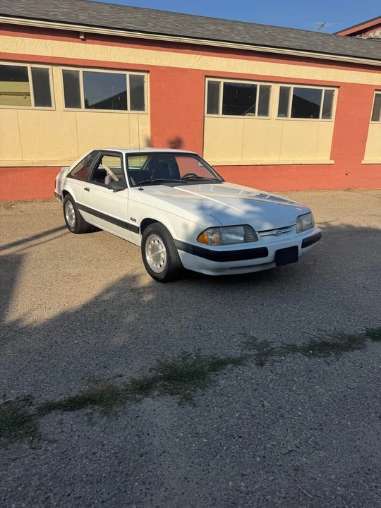 1991 Ford Mustang 3rd Gen - Image 2 of 16