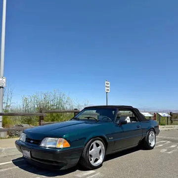 1991 Ford Mustang LX Convertible 2D