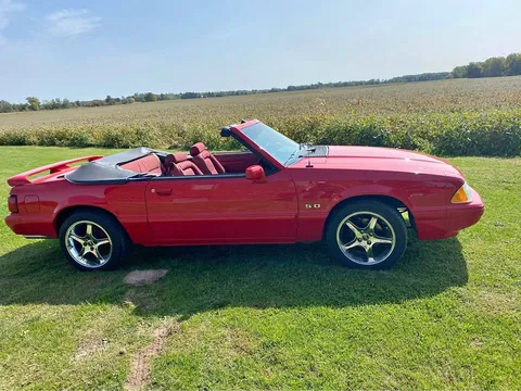 1991 Ford Mustang LX Convertible 2D