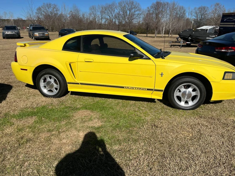 1991 Ford Mustang 3rd Gen - Image 2 of 6
