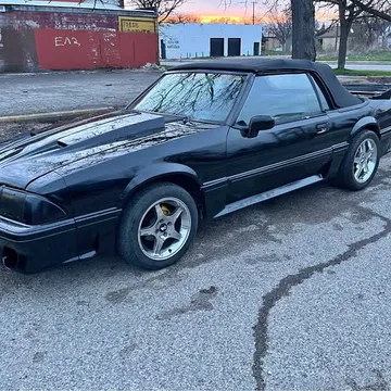 1991 Ford Mustang V6 Convertible 2D