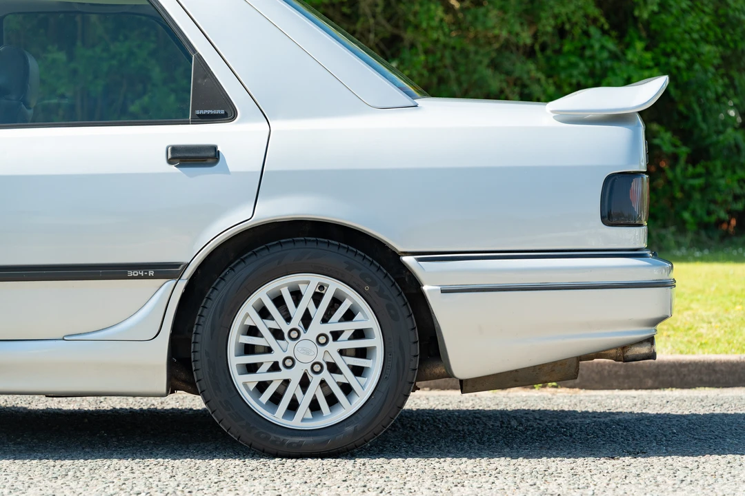 1991 Ford Sierra RS Cosworth - Image 28 of 31