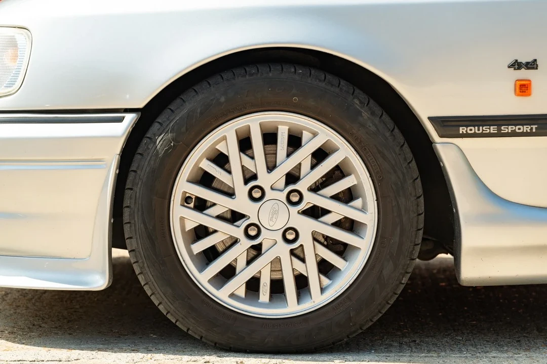 1991 Ford Sierra RS Cosworth - Image 22 of 30