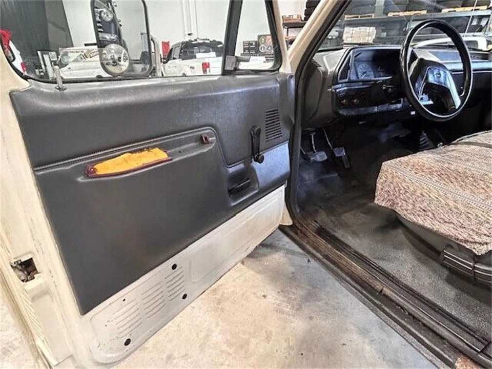 1991 Ford F-Series 8th Gen - Image 10 of 16
