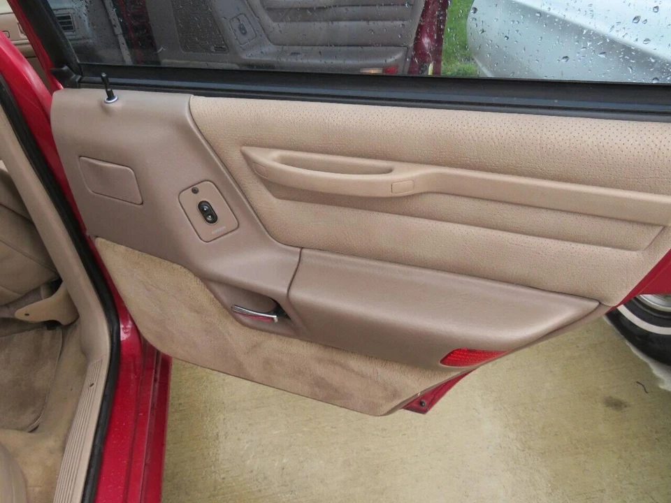 1991 Ford Taurus 1st Gen - Image 10 of 25