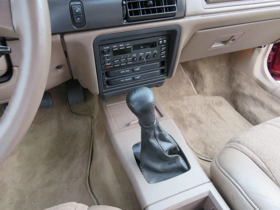 1991 Ford Taurus 1st Gen - Image 16 of 25