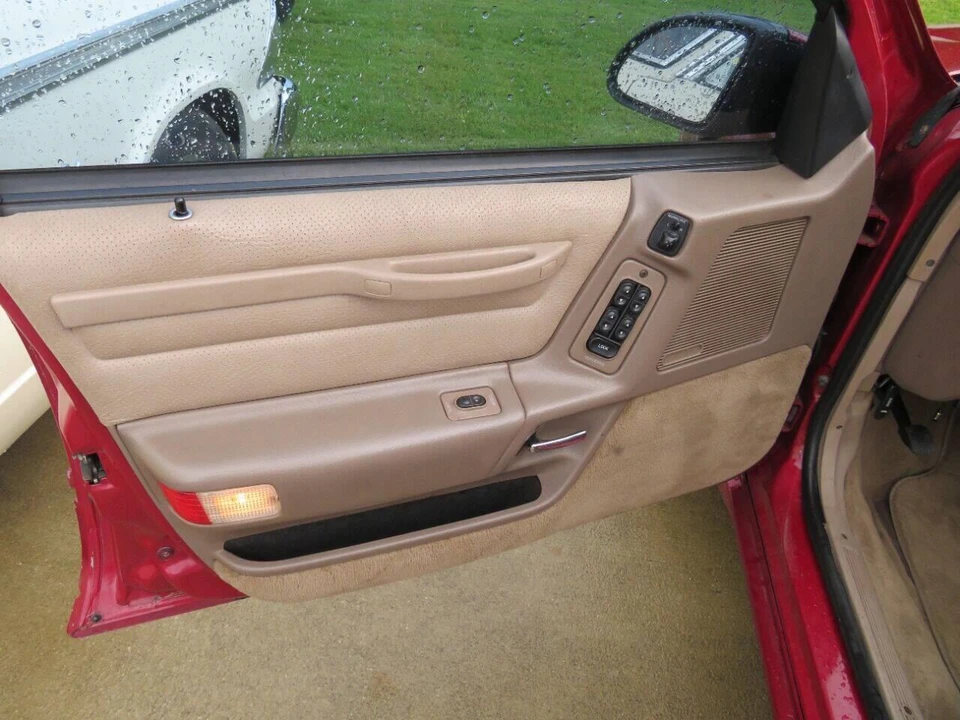 1991 Ford Taurus 1st Gen - Image 13 of 25