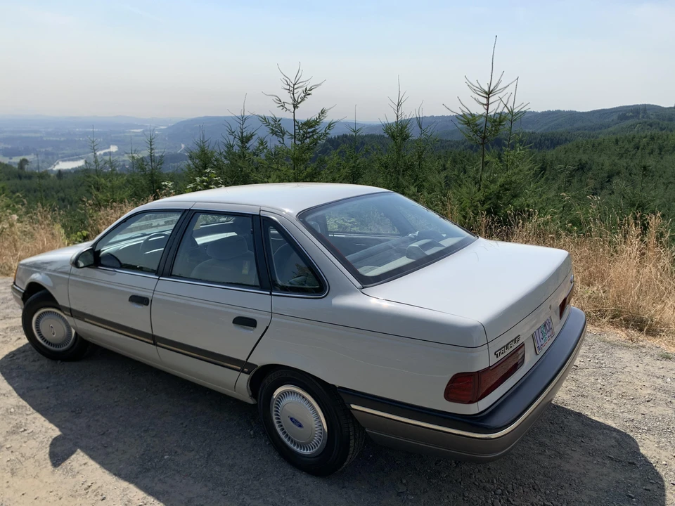 1991 Ford Taurus 1st Gen - Image 24 of 31