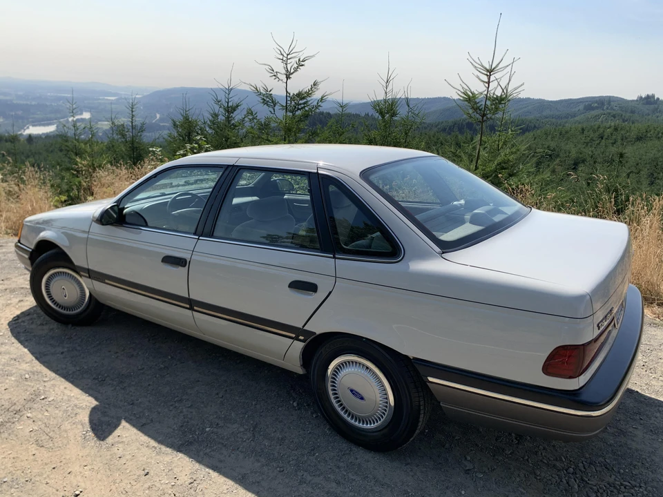 1991 Ford Taurus 1st Gen - Image 19 of 31
