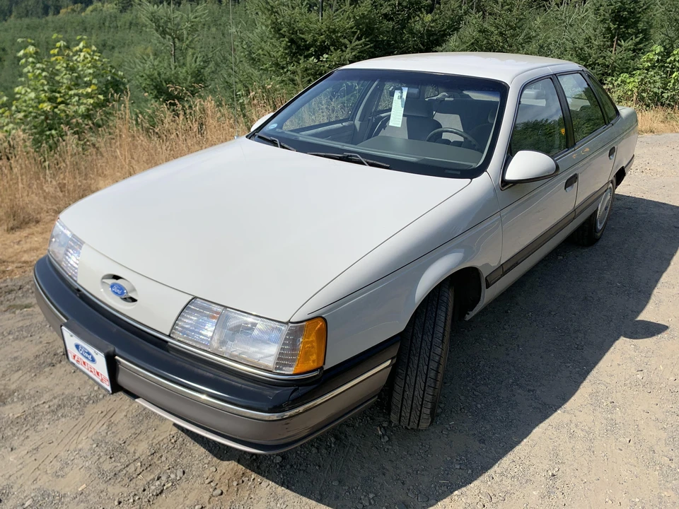1991 Ford Taurus 1st Gen - Image 9 of 31