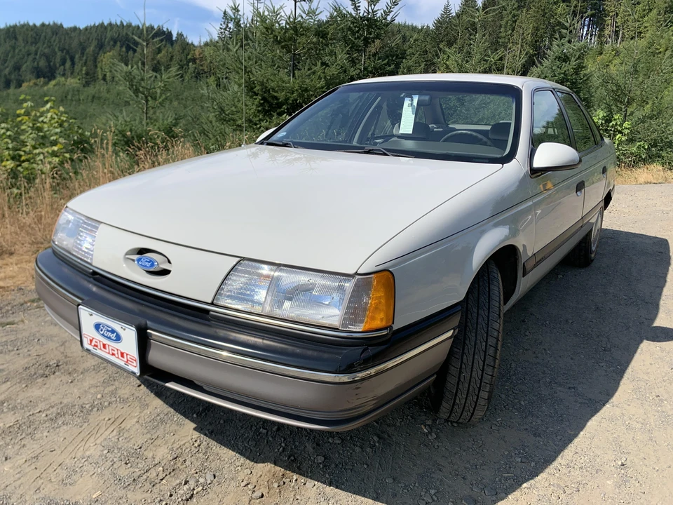 1991 Ford Taurus 1st Gen - Image 10 of 31