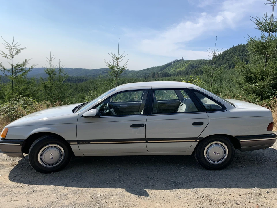 1991 Ford Taurus 1st Gen - Image 15 of 31