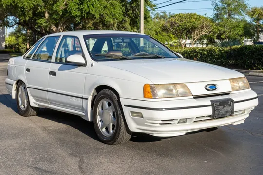 1991 Ford Taurus SHO