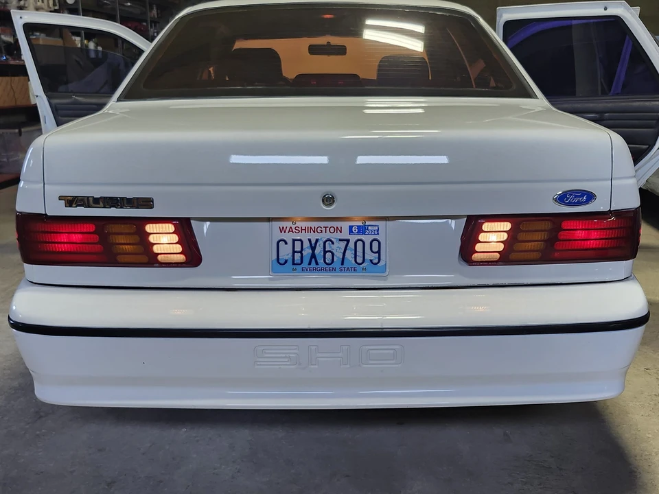 1991 Ford Taurus SHO 1st Gen - Image 29 of 31