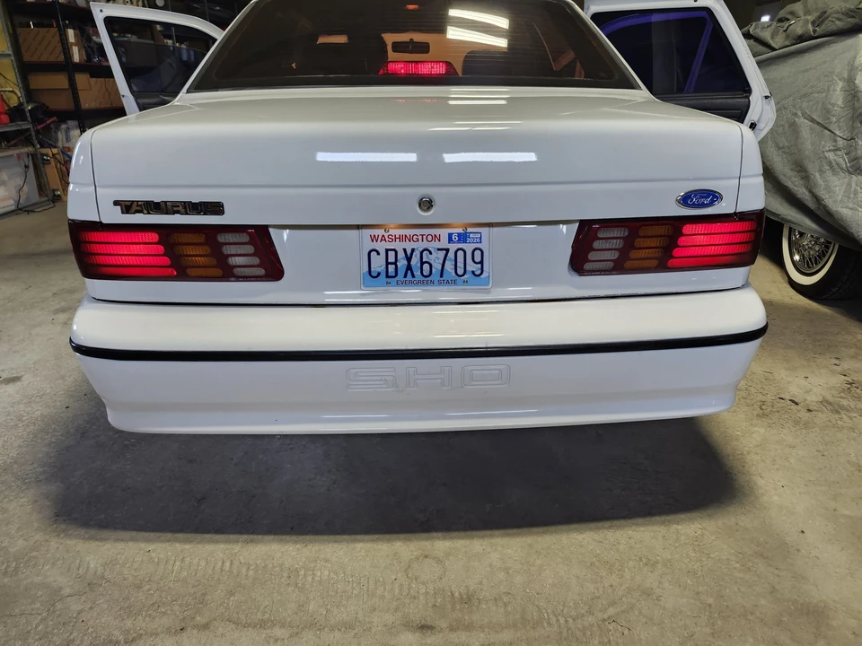 1991 Ford Taurus SHO 1st Gen - Image 28 of 31