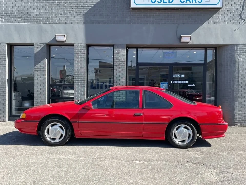 1991 Ford Thunderbird 9th Gen - Image 2 of 17