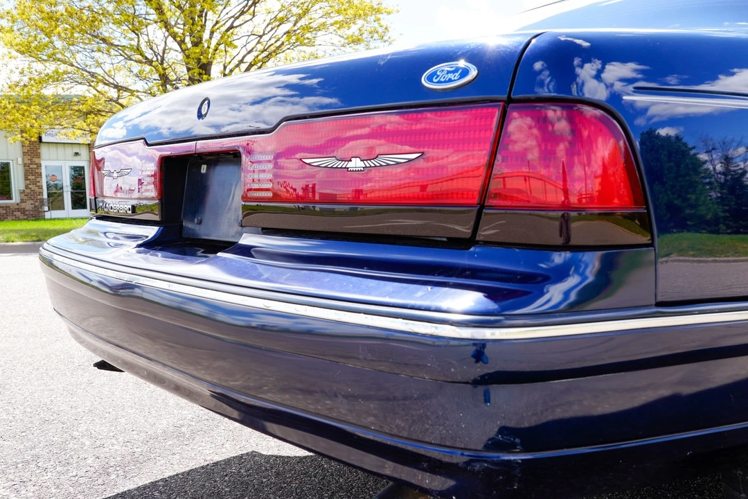 1991 Ford Thunderbird 10th Gen - Image 24 of 31