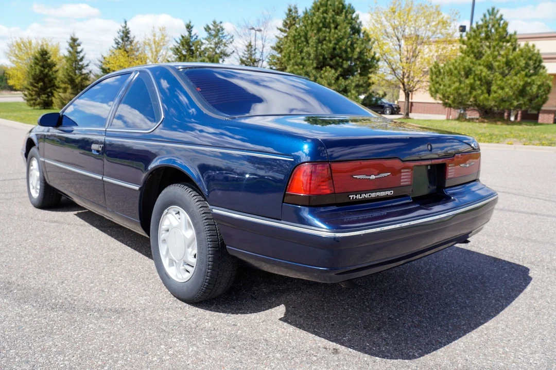 1991 Ford Thunderbird 10th Gen - Image 6 of 31