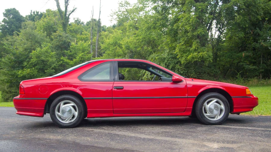 1991 Ford Thunderbird 10th Gen - Image 8 of 12