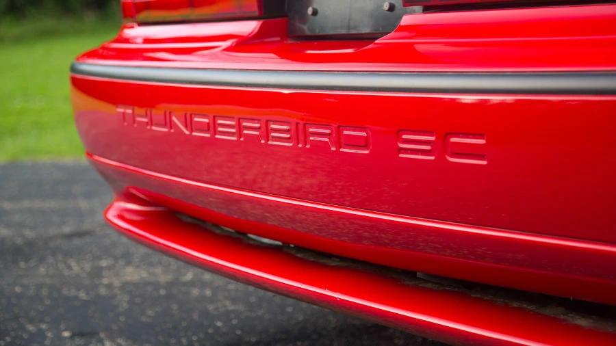 1991 Ford Thunderbird 10th Gen - Image 11 of 12