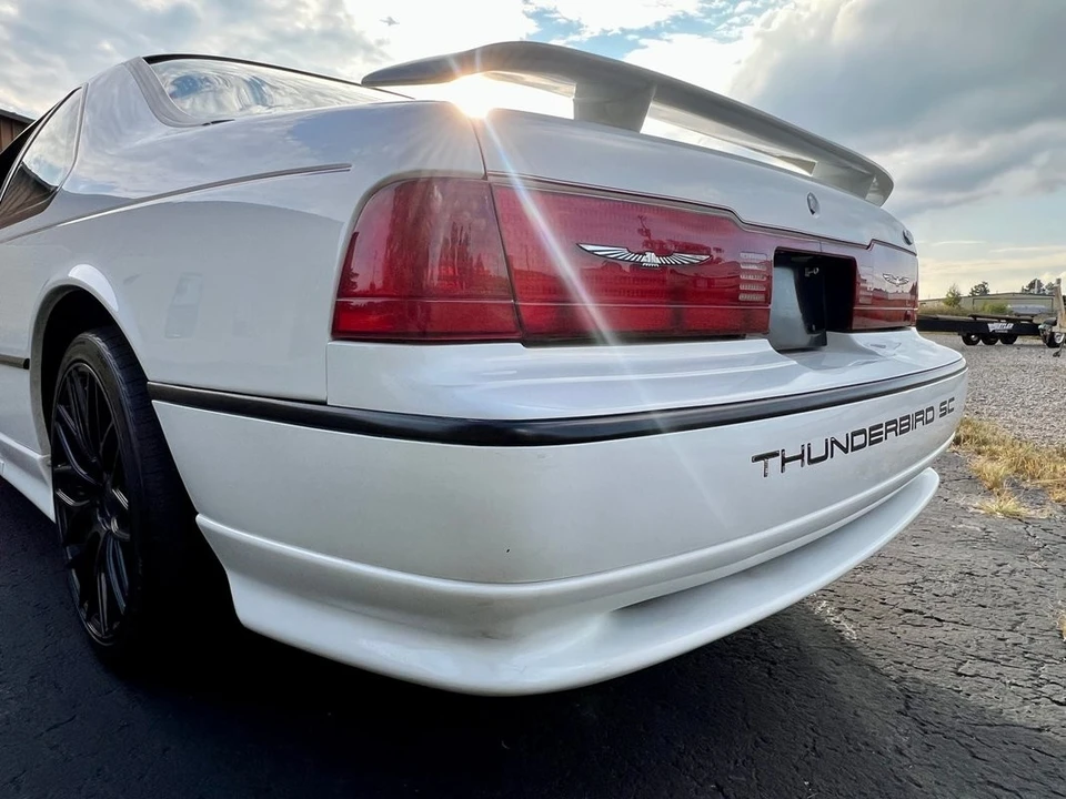1991 Ford Thunderbird 10th Gen - Image 20 of 31