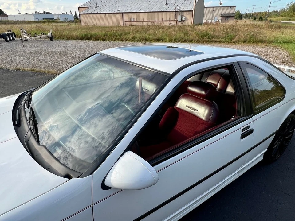 1991 Ford Thunderbird 10th Gen - Image 25 of 31