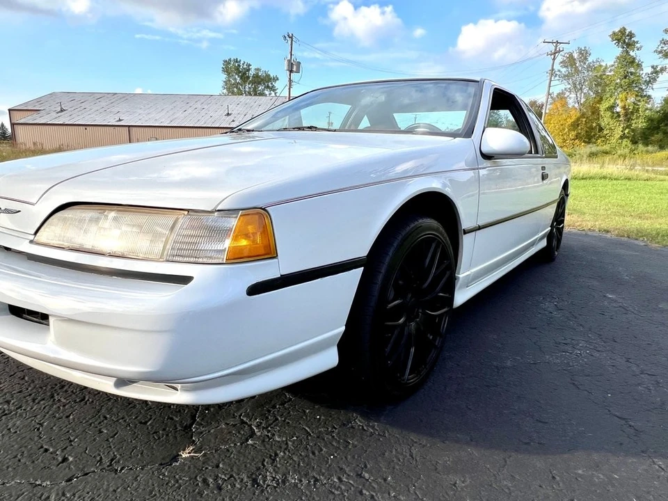 1991 Ford Thunderbird 10th Gen - Image 14 of 21