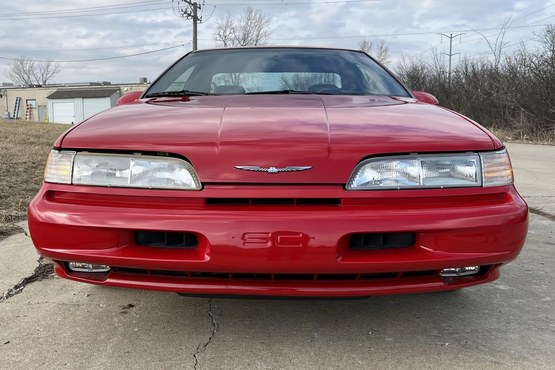 1991 Ford Thunderbird 10th Gen - Image 2 of 14
