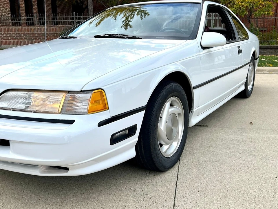 1991 Ford - Image 10 of 31