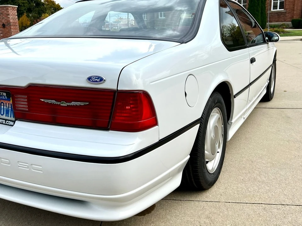1991 Ford - Image 14 of 31