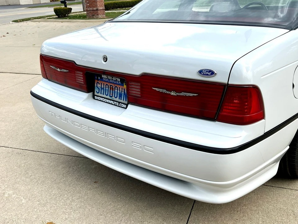 1991 Ford Thunderbird 9th Gen - Image 15 of 21