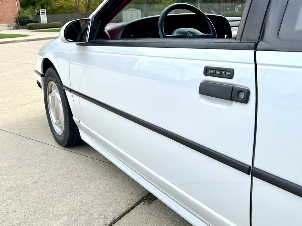 1991 Ford Thunderbird 9th Gen - Image 18 of 21