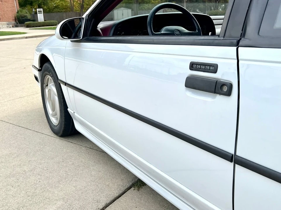 1991 Ford Thunderbird 10th Gen - Image 18 of 21