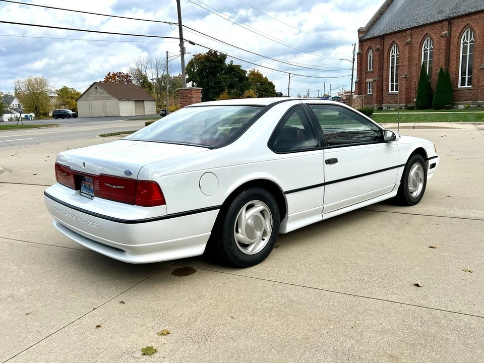 1991 Ford Thunderbird 10th Gen - Image 6 of 21