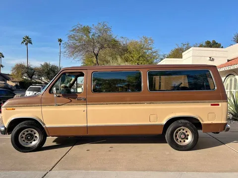 1991 Ford Clubwagon XLT