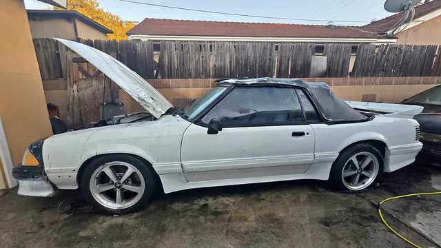 1991 Ford Mustang Convertible