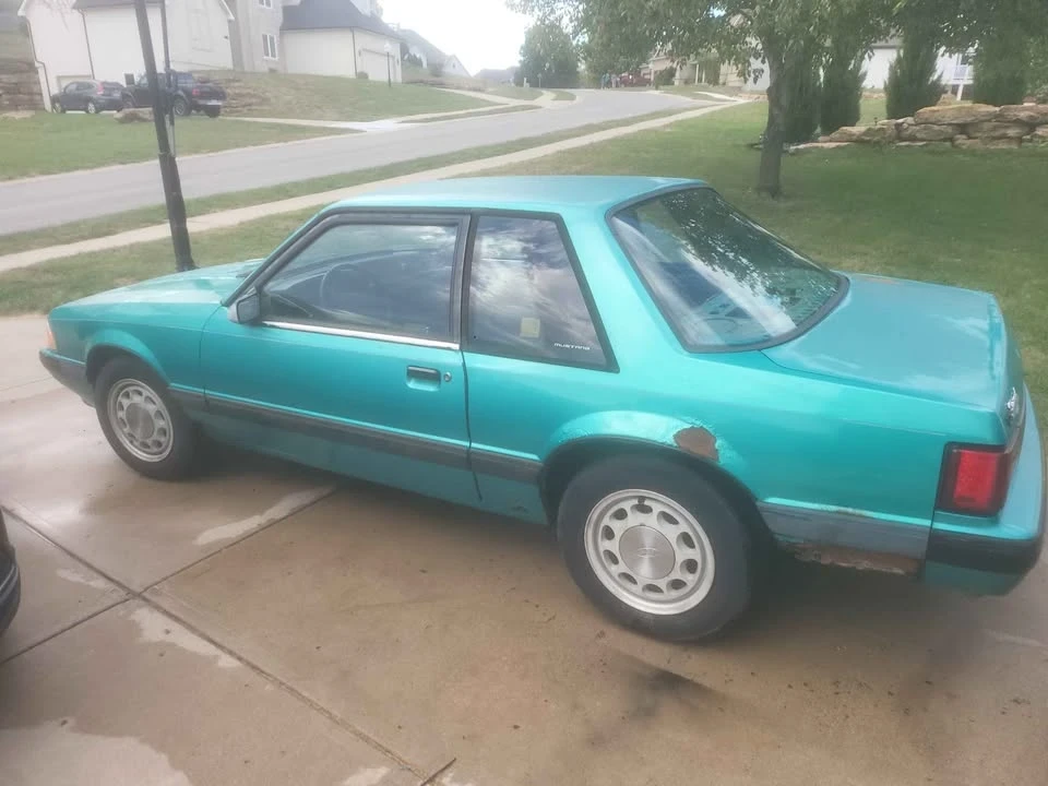1991 Ford Mustang 3rd Gen - Image 4 of 9
