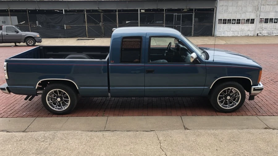1991 GMC Sierra 1st Gen - Image 17 of 18