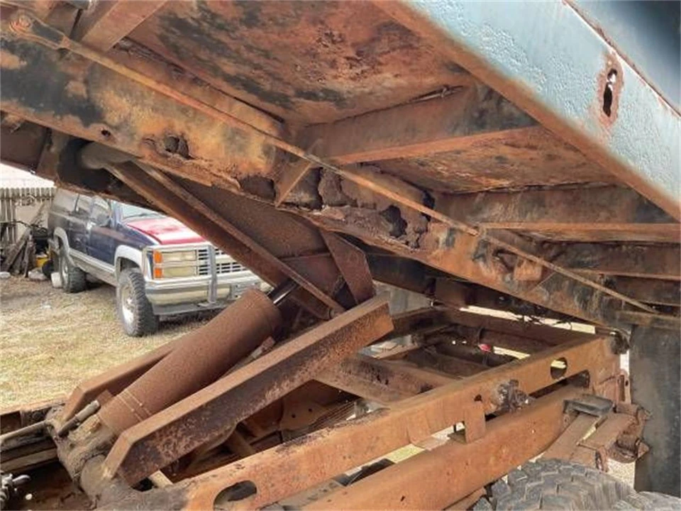 1991 GMC C/K 3rd Gen - Image 13 of 14