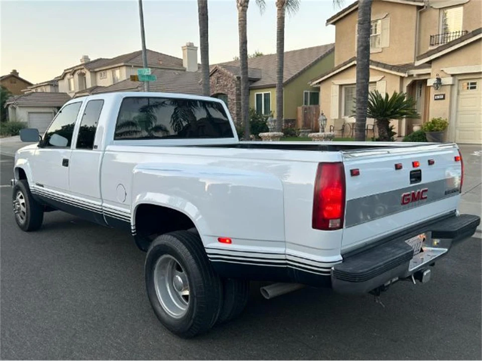 1991 GMC C/K 3rd Gen - Image 4 of 30