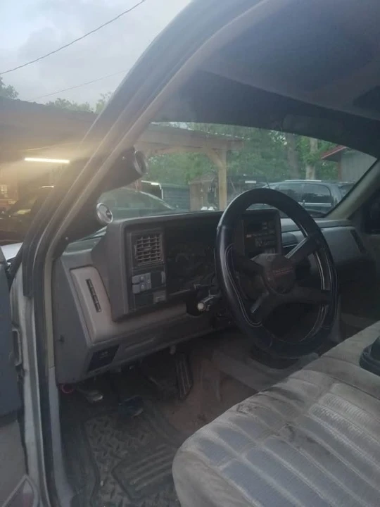 1991 GMC Sierra 1st Gen - Image 5 of 5