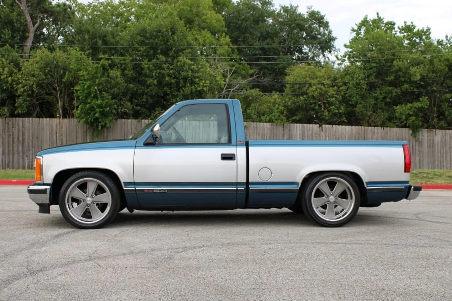 1991 GMC Sierra 1st Gen - Image 2 of 31
