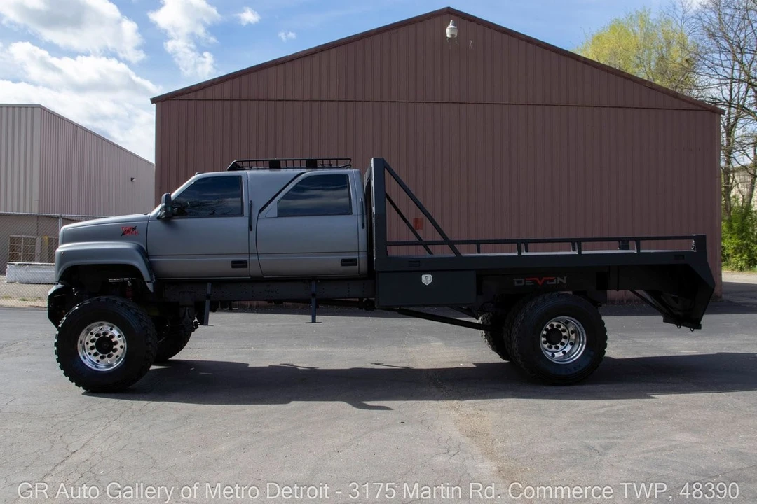 1991 GMC TopKick - Image 3 of 31