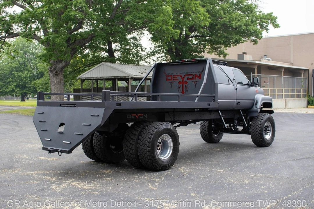 1991 GMC TopKick - Image 6 of 12
